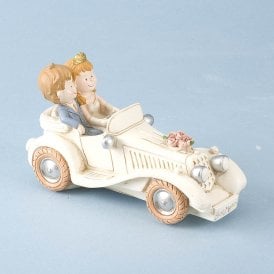 Ivory Wedding Car Bride & Groom